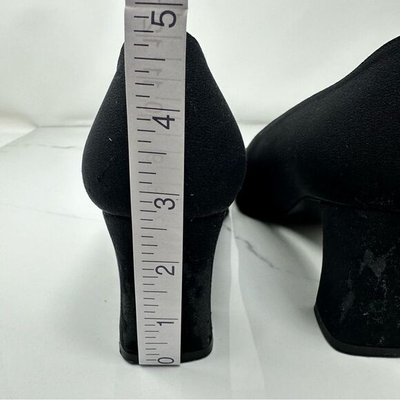 Stuart Weitzman Kitten Heels- Size 8.5 - Picture 10 of 14